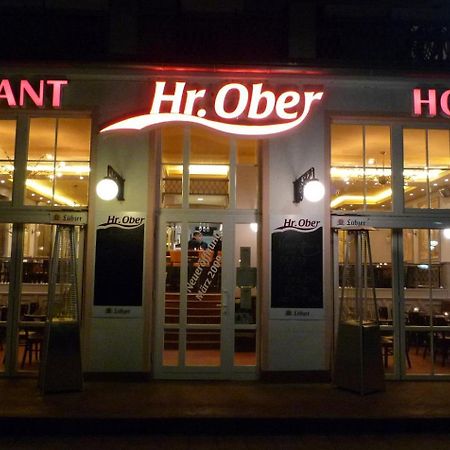 Doppelzimmer Dinner, Direkt Am Alten Strom Росток Екстериор снимка